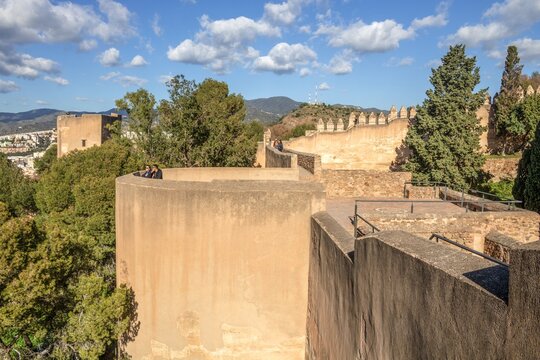 malaga, spanien - alte festungsanlaga von alcazaba