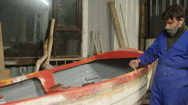 Fitting oarlock to repaired fiberglass fishing boat