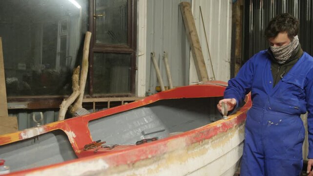 Fitting oarlock onto fiberglass fishing boat thumbs up