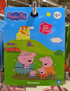 Pegatinas de Peppa Pig en tienda Primark en Madrid, Espa&ntilde;a, 22 de enero de 2026