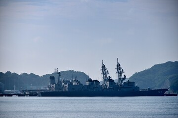 Fototapeta premium 【神奈川】横須賀 ヴェルニー公園から見たイージス艦