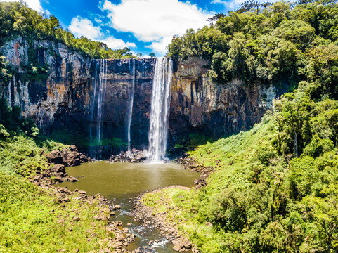 Rio dos Pardos Waterfall - Porto Uni&atilde;o, SC