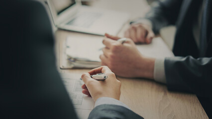 Meeting and presentation at the desk
