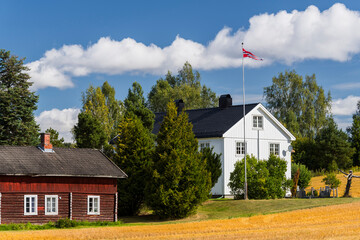 Bauernhof bei Jaren, Innlandet, Norwegen © Rainer Mirau