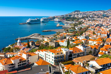 Naklejka premium Panoramic view of the capital of Madeira island Funchal, Portugal 