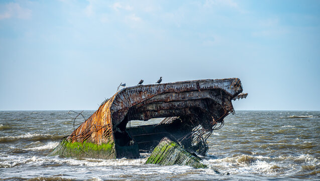 A sunken ship, a fascinating place for diving and exploration.