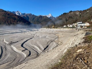 Friuli - Barcis  lago in secca