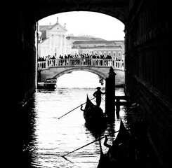 silhouette of a gondolier on the gondola  © Agata Kadar