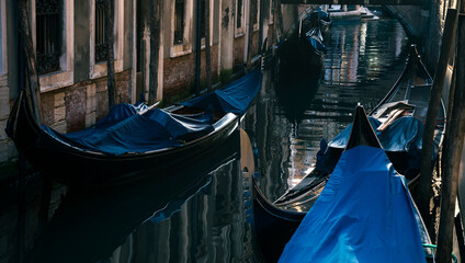 Venice, Italy: traditional:gondola  