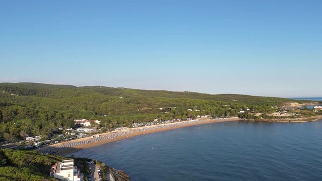 spiaggia di sappia sulla costa del gargano