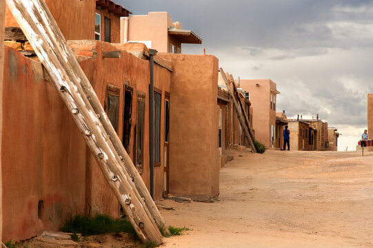 USA, New Mexico, Acoma, Sky City, tribe, native, aboriginal, tribal, pueblo, community, old, historic, history, culture, building, architecture, structure, adobe