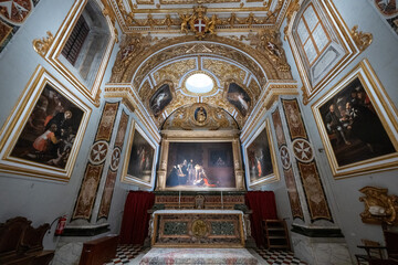 Obraz premium Oratory altar interior at St. Johns Co-Cathedral - Valletta, Malta