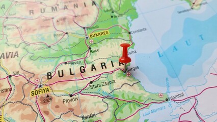 Naklejka premium View of Burgas, City in Burgas municipality, Burgas oblast, Bulgaria, on a geographical map of Europe, marked with red push pin