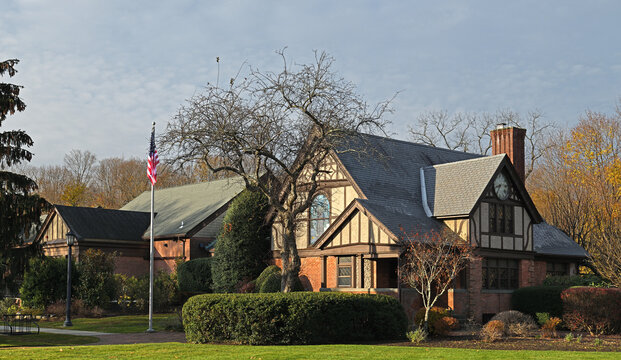 Emma S. Clark Memorial Library Association, New York State Free Association Library, Setauket, New York