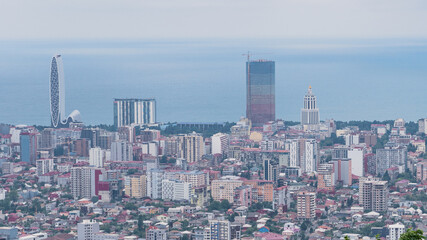 Obraz premium A sweeping panoramic view of Batumi, highlighting the city's stunning skyline.