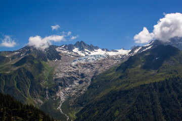 Obraz premium Spectacular view of Mont Blanc massif from lac Blanc, Chamonix