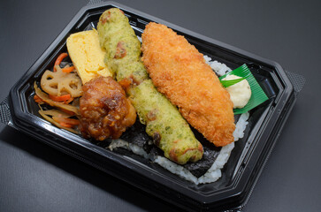 定番の海苔弁当