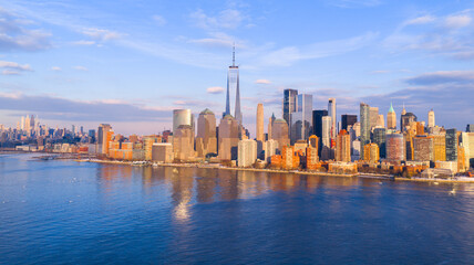 Obraz premium NYC Manhattan skyline, New York City downtown. Manhattan skyline in New York City. New York City skyline. New York downtown skyline with iconic towers.
