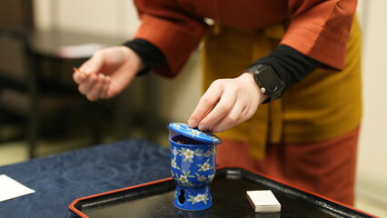 旅館の仲居さん