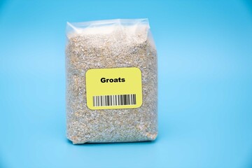 Groats Whole grain kernels; rich in nutrients and fiber. cereal in a bag