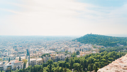 Obraz premium Aerial Mediterranean Cityscape: Athens Blends History & Modern Life