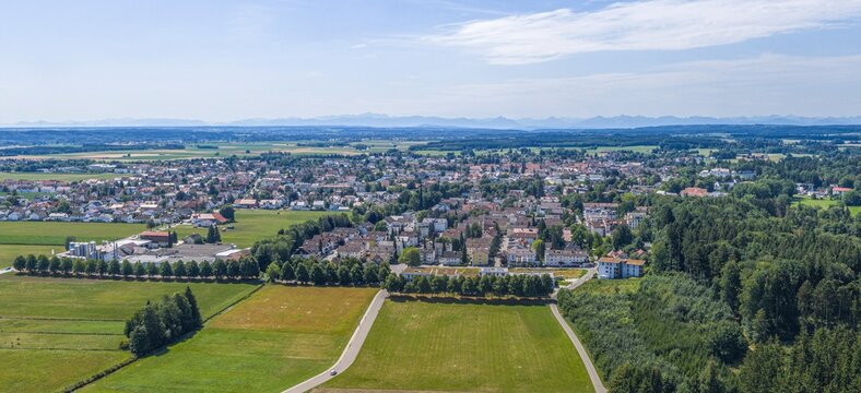 Das mittelschw&auml;bische Alpenvorland bei Bad W&ouml;rishofen aus der Vogelperspektive