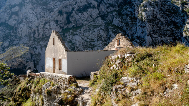 Abandoned house on Ruta del Cares in Asturias