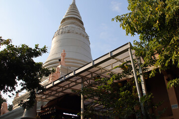 stupa in a buddhist complex (wat phnom) in phnom penh in cambodia  © frdric