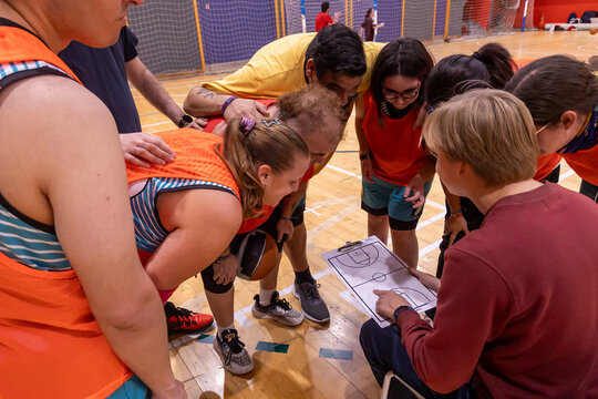 Inclusive Basketball Team Planning Strategy with Coach