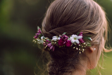 Naklejka premium beautiful bouquets of flowers and natural bridal headpieces