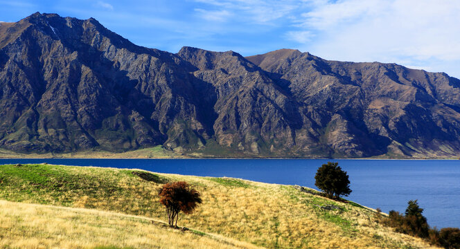 Lake Hawea, near Queenstown, South Island, New Zealand