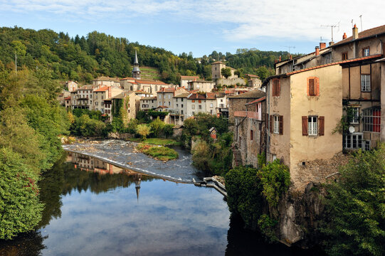Village of Olliergues on the Dore river, Livradois-Forez Regional Nature Park, Puy-de Dome department, Auvergne region, France, Europe