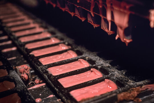 Biscuit Rose de Reims (Reims' s Rose cake), Fabrication, Maison Fossier, Marne department, Champagne-Ardenne region, France, Europe