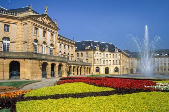 Flower bed in front of the Opera-Theater, Comedy square on Petit Saulcy island, Metz, Moselle department, Lorraine region, France, Europe
