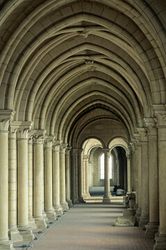 South aisle of the Cathedral, Laon, Aisne department, Picardy region, northern France, Europe