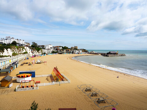 Visit to Viking Bay shows beach activities and attractions in Broadstairs Kent with a clear view of the shore and buildings
