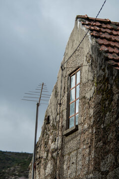 Cassa abandonada na aldeia 
