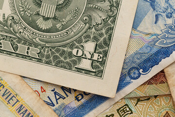 1 dollar against the backdrop of Vietnamese dong.