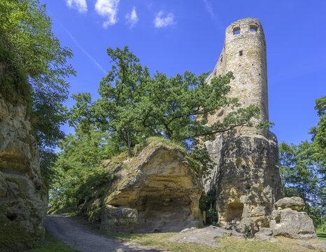 Valecov Castle Ruins, Boseň, Středočesk&yacute; kraj, Czech Republic