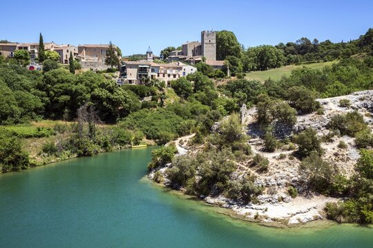 Esparron-de-Verdon, front Ravin d Albiosc, Lac d Esparron, Provence-Alpes-C&ocirc;te d'Azur, Provence, France