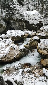 Ramsauer Ache im Zauberwald winterlich  