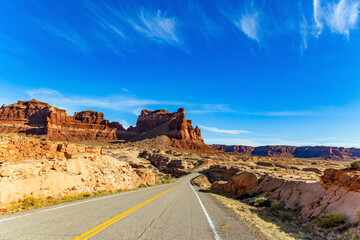  Red-brown sandstone outcrops
