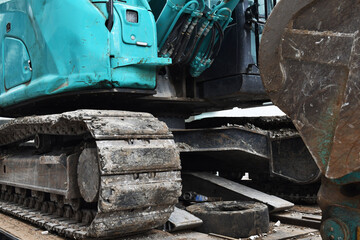 重機の無限軌道 © araho