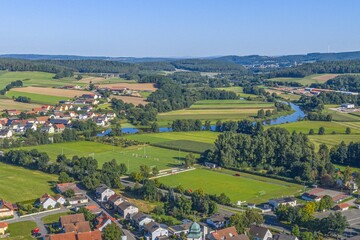 Wolkenloser Sommertag in Pfreimd im Naturpark Oberpf&auml;lzer Wald in Nordbayern