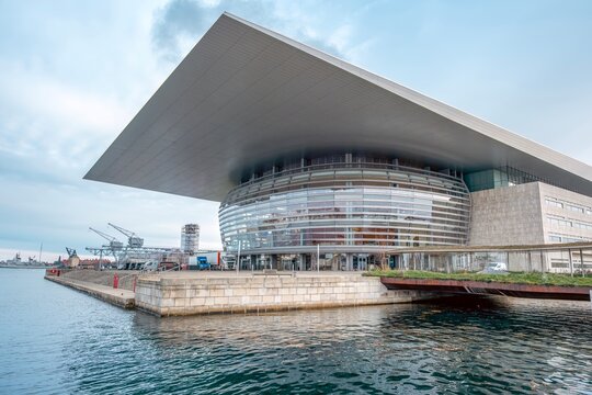 Copenhagen Opera House (Operaen), Modern Architecture, Waterfront View, Dokkoen Island, Copenhagen, Denmark
