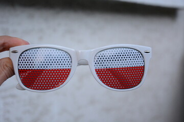 Okulary meczowe na mecz biało czerwone POLSKA stadion narodowy 