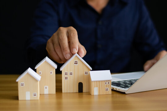 Wooden house blog for informational purposes and real estate investment.