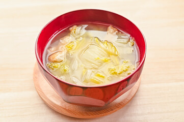 白菜と揚げと玉ねぎの味噌汁