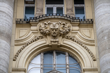 Obraz premium Abandoned Palace in Budapest, Hungary – Derelict Historic Television Headquarters, Urban Decay Architecture, Forgotten Cultural Landmark, Empty Neo-Renaissance Building Exterior