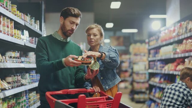 Family members make mindful choices, Parents attentively read labels while children choose food items